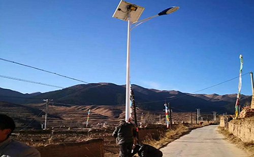 尉犁智慧路灯安装必备设计要素：打造高效智能的城市照明系统